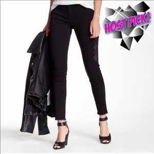 HP! LA BELLE ROC EMBROIDERED FREY HEM BLACK JEAN